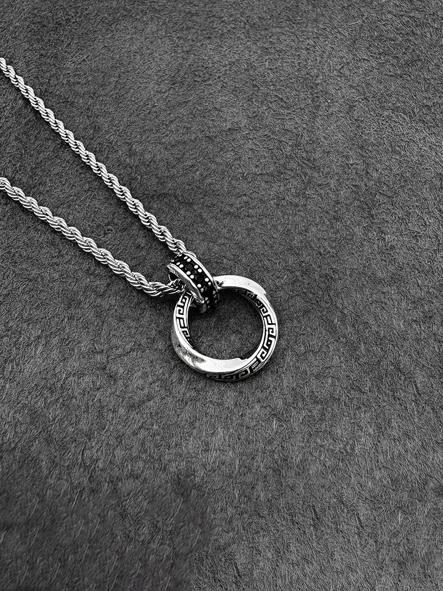 Möbius strip xiang lian high-end fashion hip-hop necklace