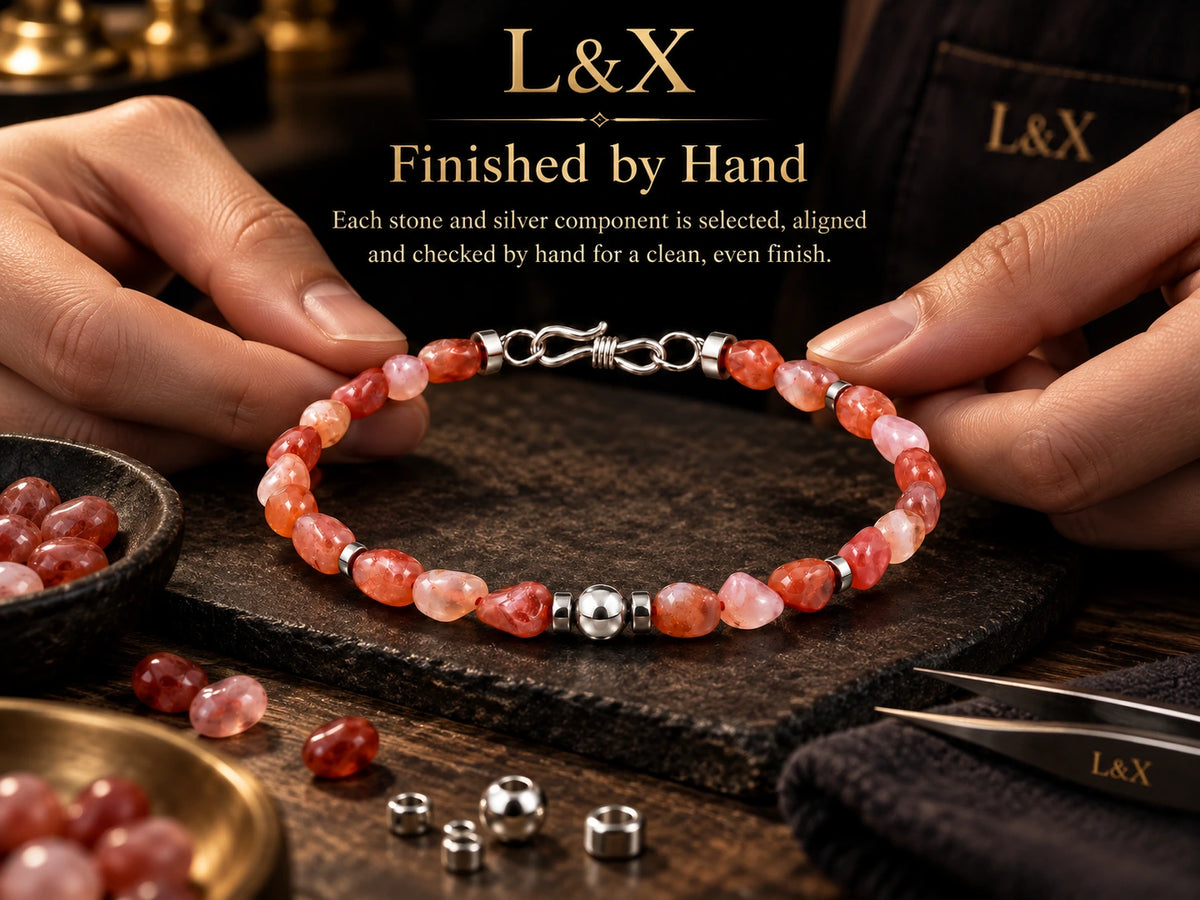 Hand-finishing natural freeform Nanhong agate bracelet